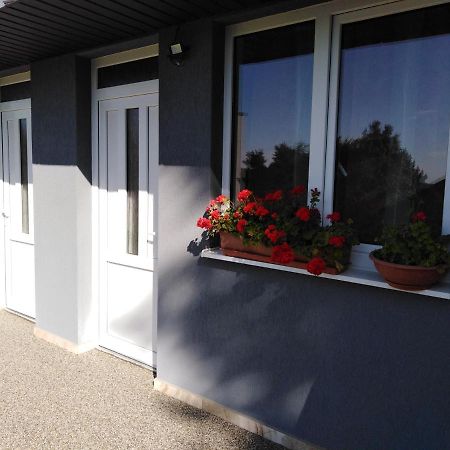 Apartmany Fantagiro Kaluza Exterior photo
